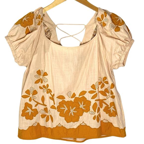 MADEWELL Women’s Boho Peach and Gold Floral Appliqué Puff Sleeve Top - Picture 5 of 7